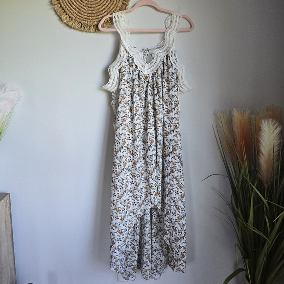 Revolve ELLIATT White Floral Print Elixir Lace Trim Oversized Dress Size Small - Picture 10 of 13